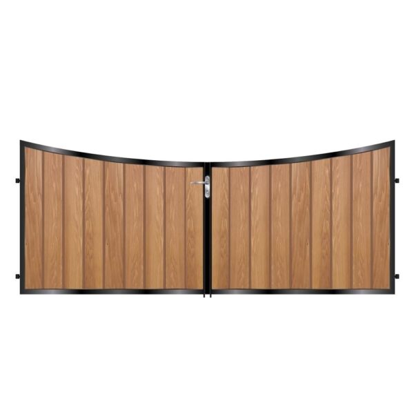 Boyd Short Timber Driveway Gate