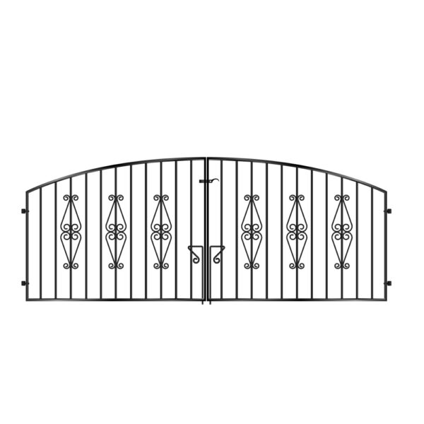 Short-Metal-Driveway-Gate-Bentley-c