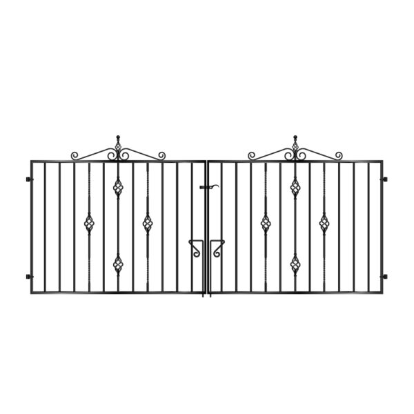 Short-Metal-Driveway-Gate-Stirling-c